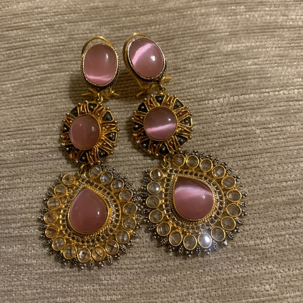 Beautiful traditional Indian/Pakistani earrings